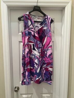 Linework Leaves Split-Neck Spa Dress Swim Cover-Up